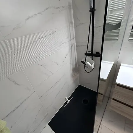 Apartment 2 Bed With Sea View