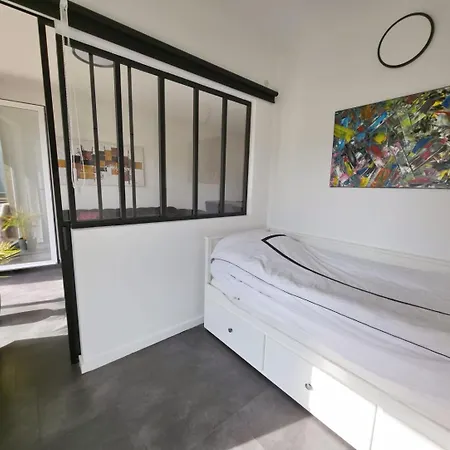Apartament 2 Bed With Sea View