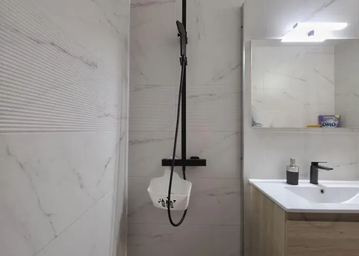 2 Bed With Sea View Apartment *