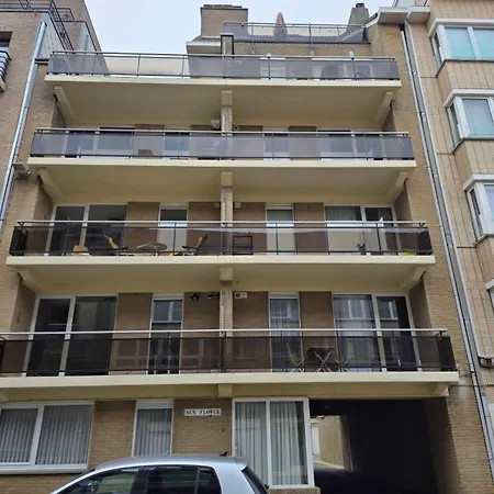 2 Bed With Sea View * Ostende