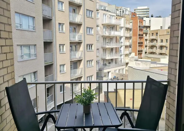 2 Bed With Sea View Апартаменты *