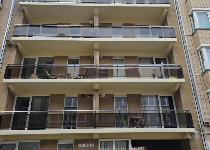 2 Bed With Sea View * Остенде